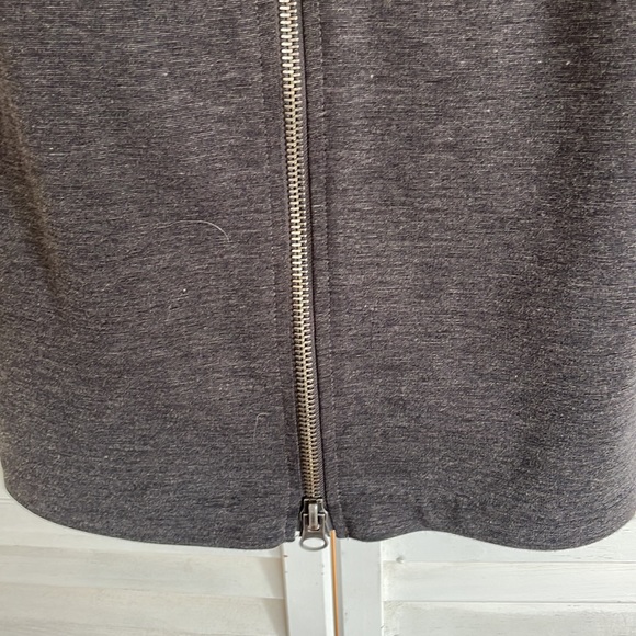 B.B. DAKOTA Gray Sleeveless Bodicon Full zipper front Dress, Size Medium* - Picture 3 of 5